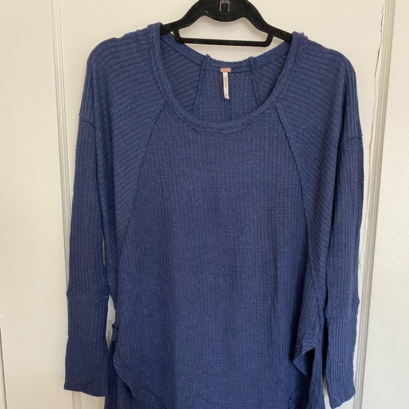 NWT Free People Relaxed Ventura High Low Knitted
Thermal Top Size XS - Picture 7 of 7